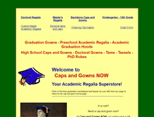Tablet Screenshot of capsandgownsnow.com